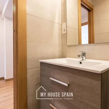 Myhousespain - Luminoso Y Amplio Piso En El Centro *