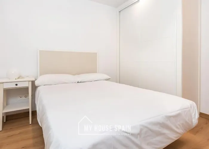 Myhousespain - Luminoso Y Amplio Piso En El Centro Gijón